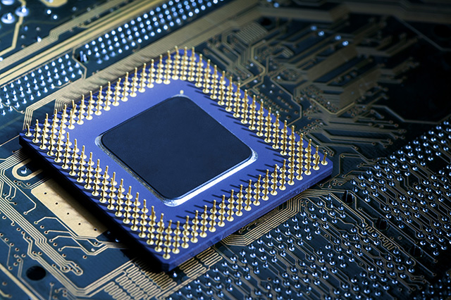 供應 Renesas 時鐘和定時：晶體振蕩器、抖動衰減器、VersaClock 可編程時鐘